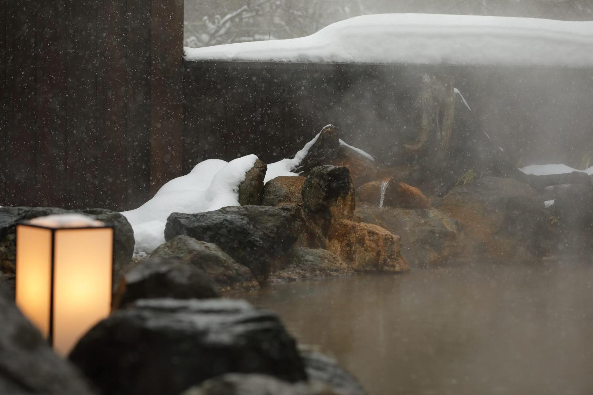 ريوكان مياما أوان تاكاياما المظهر الخارجي الصورة A hot spring in Japan